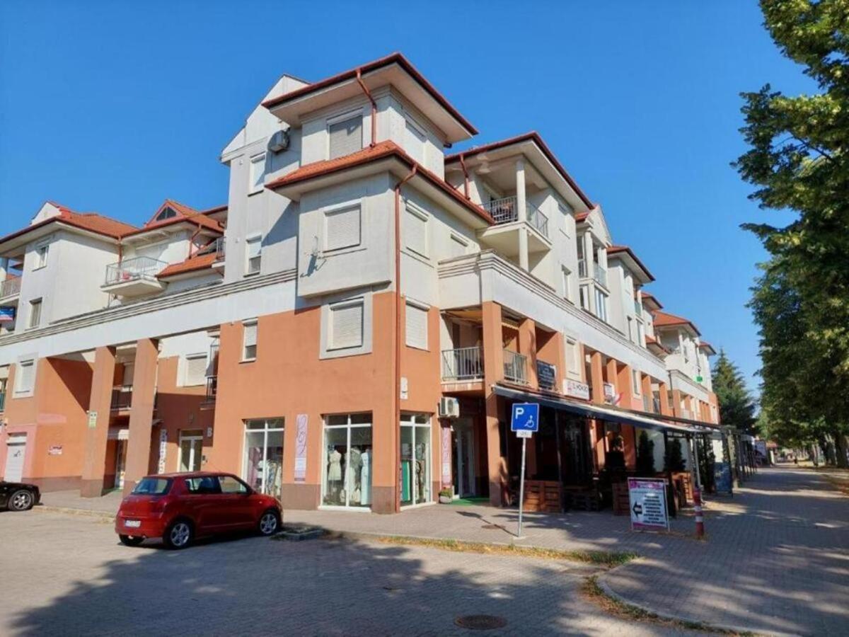 Boroka 3 Apartman Hajdúszoboszló Eksteriør bilde